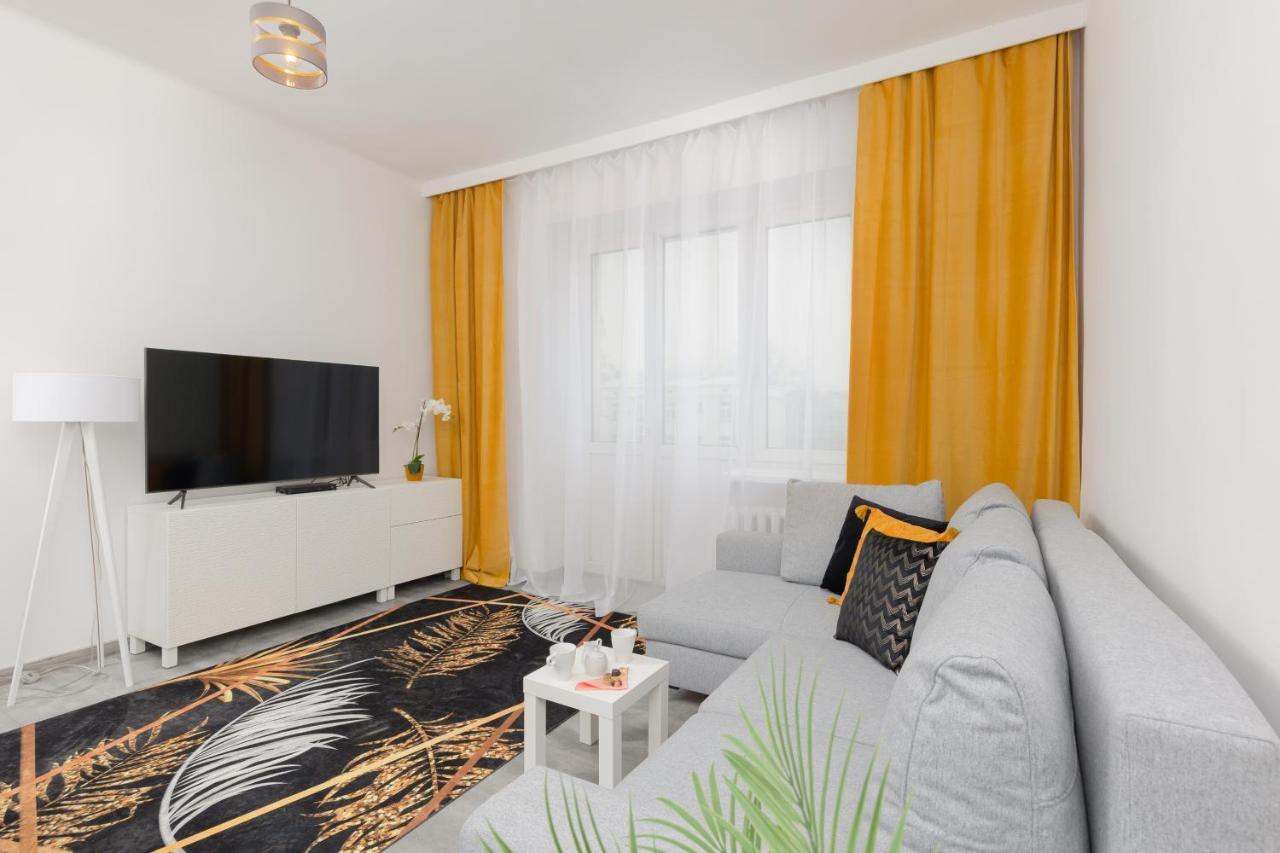 Metro Plac Wilsona Apartments Mickiewicza By Noclegi Renters Варшава Экстерьер фото