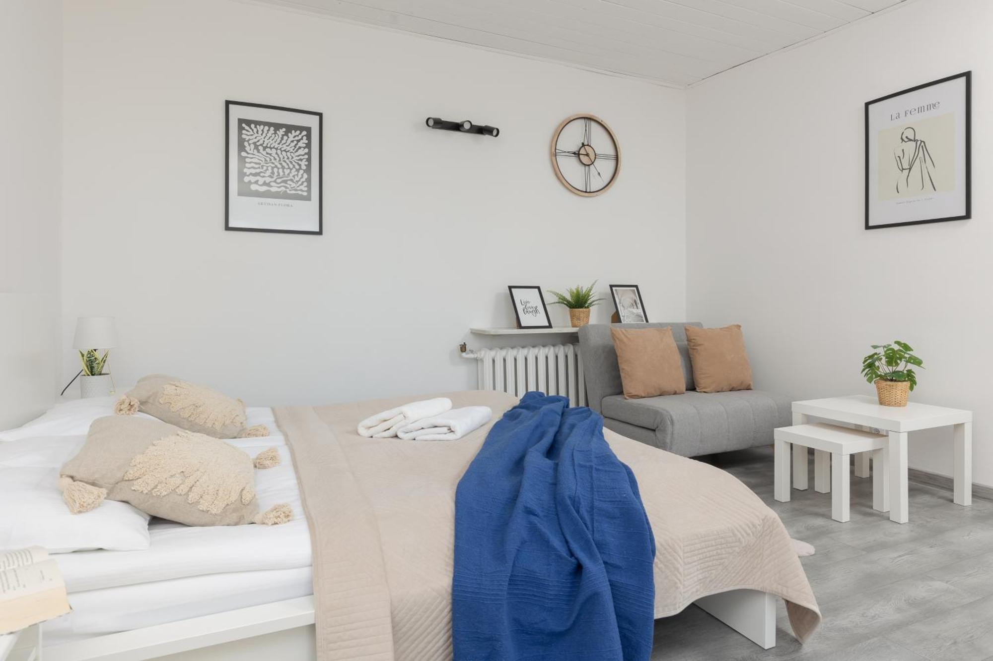 Metro Plac Wilsona Apartments Mickiewicza By Noclegi Renters Варшава Экстерьер фото